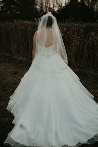  'Strapless' wedding dress size-08 NEW