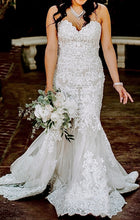 Load image into Gallery viewer, Allure Bridals &#39;C526&#39; wedding dress size-04 PREOWNED

