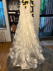 Amsale 'Wren, SKU: R353G' wedding dress size-04 SAMPLE