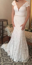 Load image into Gallery viewer, Mikaella &#39;2189&#39; wedding dress size-06 PREOWNED
