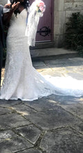 Load image into Gallery viewer, Oleg Cassini &#39;XTCWG808&#39; wedding dress size-04 PREOWNED
