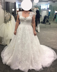 Oleg Cassini '14010530' wedding dress size-12 NEW