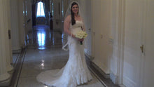 Load image into Gallery viewer, San Patrick &#39;Eneida&#39; wedding dress size-10 PREOWNED

