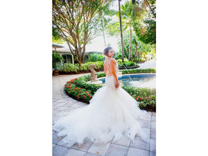 Galia Lahav 'Suzzanne' size 4 used wedding dress side view on bride