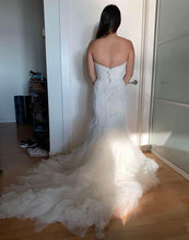 Load image into Gallery viewer, Watters &#39;WTOO 19706 Carrigan&#39; wedding dress size-02 PREOWNED
