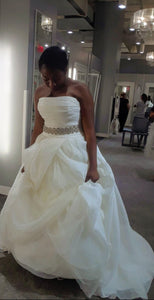 David's Bridal 'Organza' wedding dress size-08 PREOWNED
