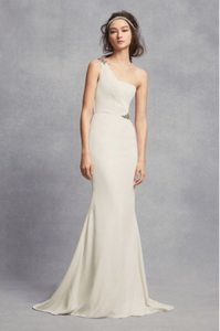Vera Wang White 'One Shoulder Sheath' size 10 new wedding dress front view on model