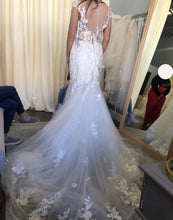 Load image into Gallery viewer, Watters &#39;14110&#39; wedding dress size-04 NEW
