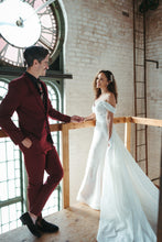 Load image into Gallery viewer, victor Harper Couture &#39;Idk&#39; wedding dress size-04 PREOWNED
