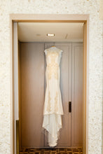 Load image into Gallery viewer, Vera Wang &#39;Adelia&#39; size 2 used wedding dress front view on hanger
