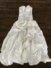 Load image into Gallery viewer, Demetrios &#39;CR119&#39; size 10 new wedding dress full front view flat
