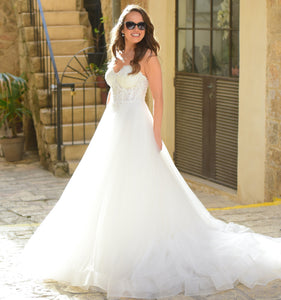 Angel Rivera 'Crystal' wedding dress size-04 PREOWNED