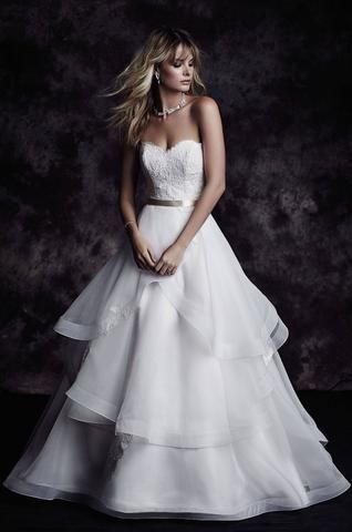 Paloma Blanca '4610' wedding dress size-02 NEW