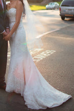 Load image into Gallery viewer, Watters &#39;Elegant and Romantic&#39; - Watters - Nearly Newlywed Bridal Boutique - 2
