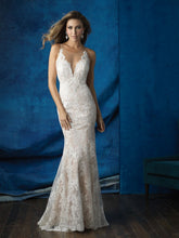 Load image into Gallery viewer, Allure &#39;9363&#39; size 2 used wedding dress front view on model

