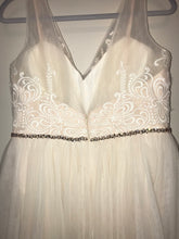 Load image into Gallery viewer, Galina &#39;WG3913&#39; wedding dress size-16 PREOWNED
