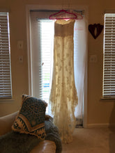 Load image into Gallery viewer, La Reve &#39;Princess&#39; size 6 used wedding dress back view on hanger
