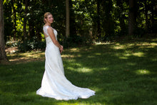 Load image into Gallery viewer, Casablanca &#39;2072&#39; size 12 used wedding dress side view on bride
