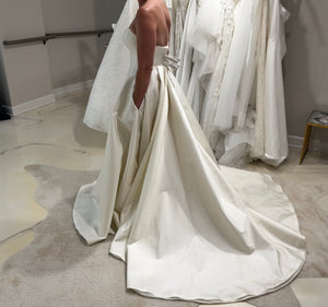 Lihi Hod 'Audrey' wedding dress size-06 NEW