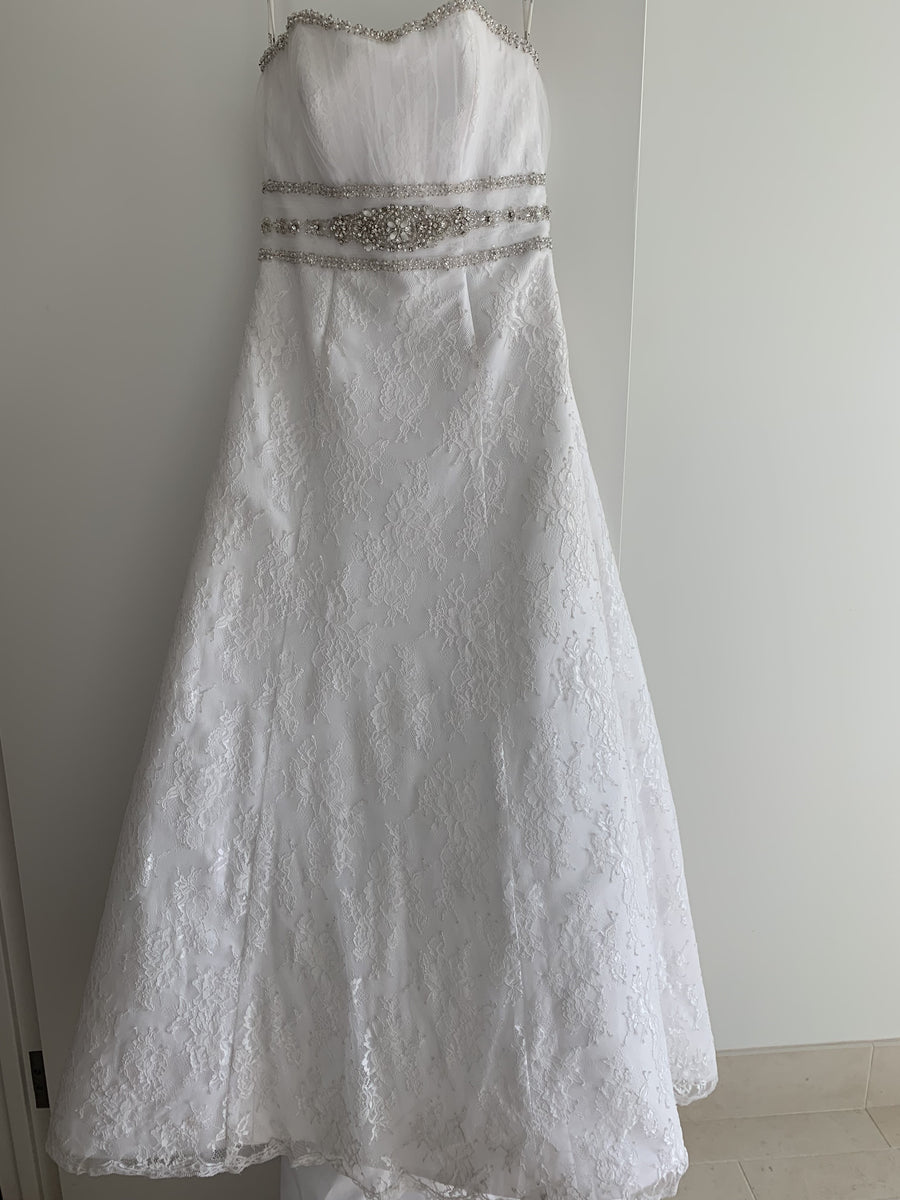 Cosmobella '7385' size 10 used wedding dress – Nearly Newlywed
