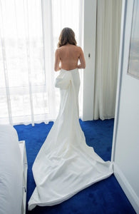 Ines Di Santo '1601' wedding dress size-06 PREOWNED
