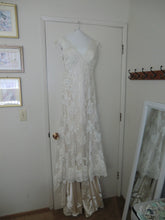 Load image into Gallery viewer, Maggie Sottero &#39;Shayla&#39;

