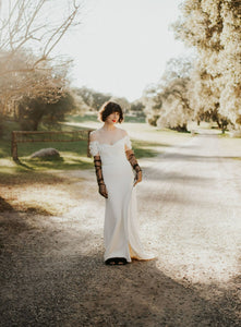 Sarah Seven 'Blake ' wedding dress size-02 PREOWNED