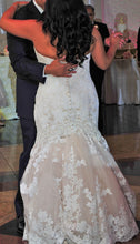 Load image into Gallery viewer, DANIELLE CAPRESE &#39;113162XS&#39; wedding dress size-14 PREOWNED
