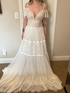 Isabella Talya 'Willow' wedding dress size-08 NEW