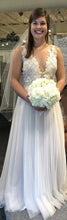 Load image into Gallery viewer, Wtoo &#39;Juno 10702&#39; wedding dress size-10 PREOWNED
