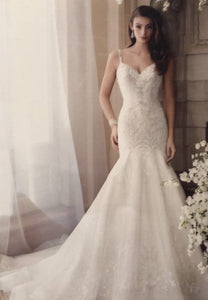 Mon Cheri 'Stunning Ivory' size 8 new wedding dress front view on model