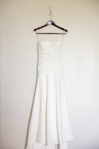 Vera Wang 'Sabrina (WG)' wedding dress size-02 PREOWNED