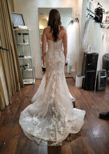 Load image into Gallery viewer, Studio E Designs by Christine Dilullo &#39;Rn #157128&#39; wedding dress size-10 NEW
