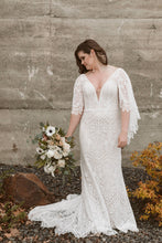 Load image into Gallery viewer, BHLDN &#39;Odalis&#39; wedding dress size-04 PREOWNED
