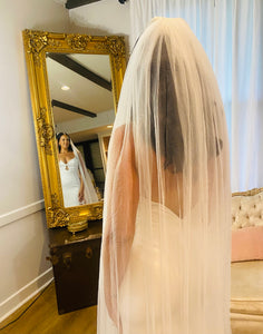 Sarah Seven 'Nikola ' wedding dress size-08 PREOWNED