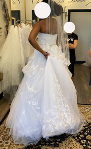 None '685480' wedding dress size-10 SAMPLE