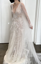 Load image into Gallery viewer, Liz martinez &#39;Pelin&#39; wedding dress size-06 NEW
