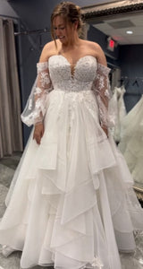 Martina Liana '1212' wedding dress size-14 NEW