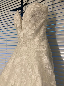 Pronovias 'Eclira' wedding dress size-00 PREOWNED