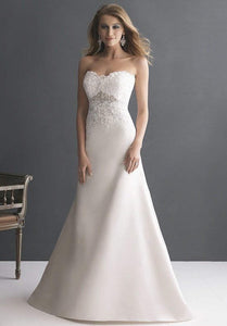 Allure 'Romance' size 10 used wedding dress front view on model