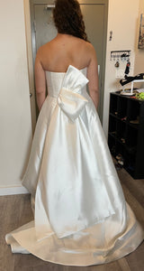 Nouvelle Amsale 'Pina' wedding dress size-10 NEW