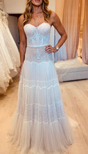 Load image into Gallery viewer, Lihi Hod &#39;Jane&#39; wedding dress size-04 PREOWNED

