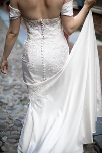 Pronovias 'Dante' wedding dress size-04 PREOWNED
