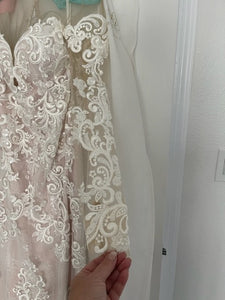 Casablanca '2356' wedding dress size-12 NEW