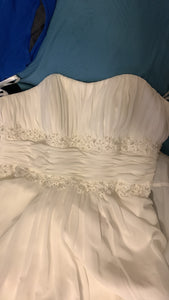 David's Bridal 'Na' wedding dress size-16W NEW