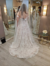 Load image into Gallery viewer, Private Collection &#39;LV3038&#39; wedding dress size-10 NEW
