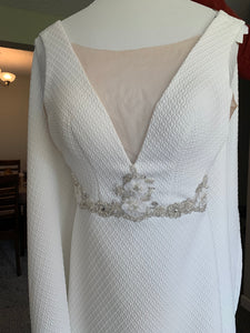 Made With Love '2214' wedding dress size-06 PREOWNED