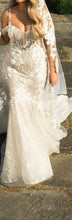 Load image into Gallery viewer, BERTA &#39;19-110&#39; wedding dress size-08 PREOWNED
