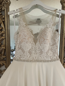 Brooklyn Grace 'Darla' wedding dress size-10 NEW