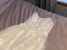 Load image into Gallery viewer, Watters &#39;Harmony&#39; wedding dress size-06 PREOWNED
